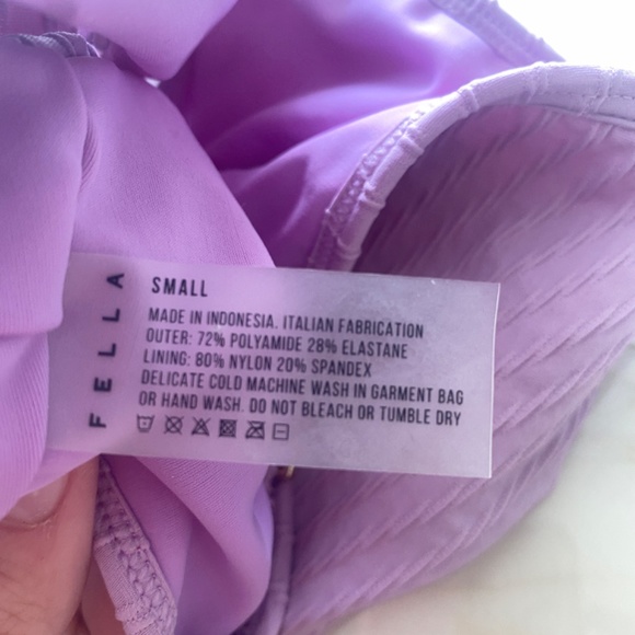 FELLA Swimsuit top NWOT - Picture 4 of 4